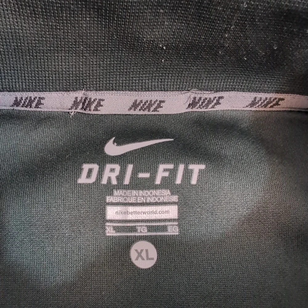Nike Dri-FIT Dark Green and White Windbreaker Jacket